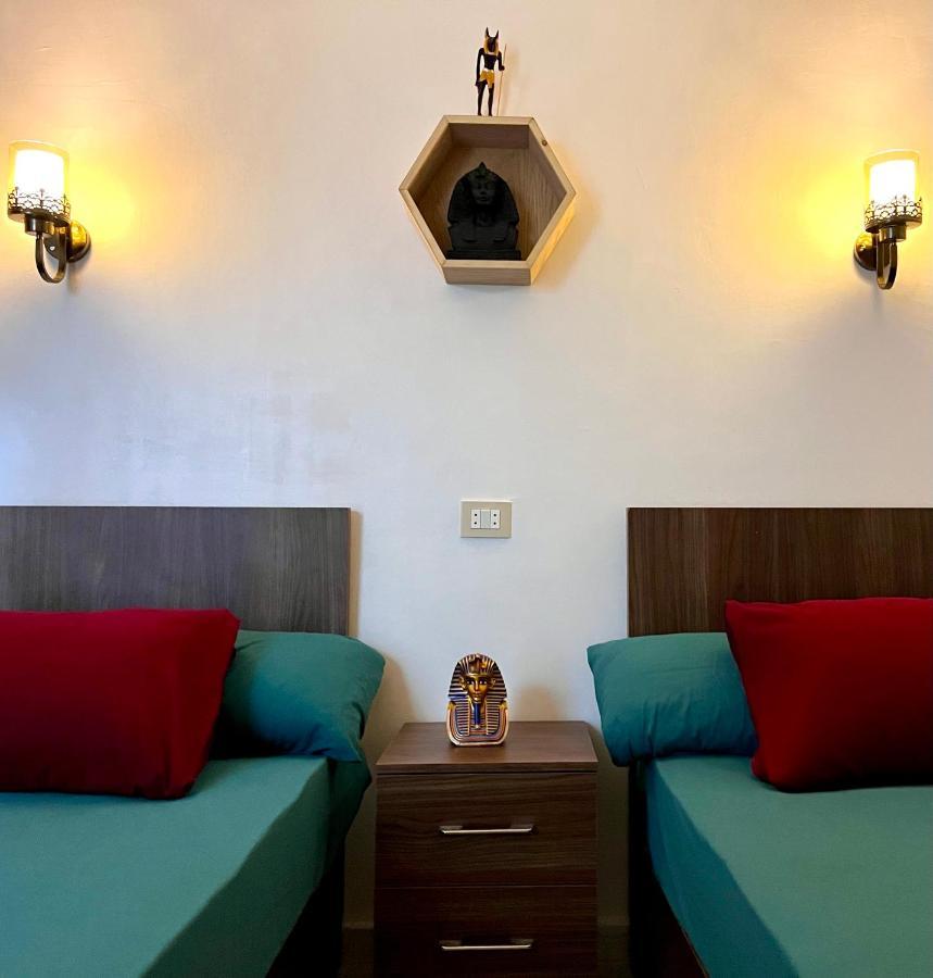 Giza Pyramids View Homestay Kafrat al Jabal Bagian luar foto